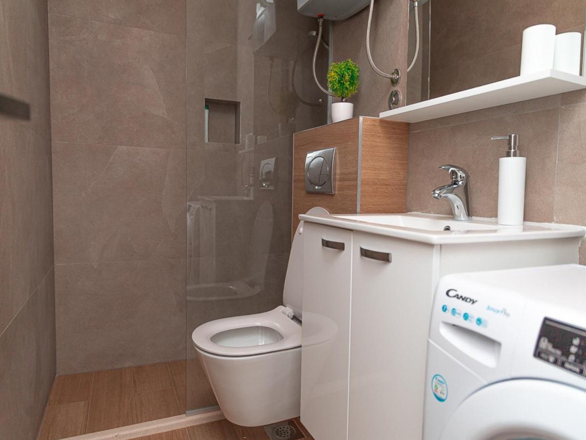 Apartment Matea Mokosica Bagian luar foto