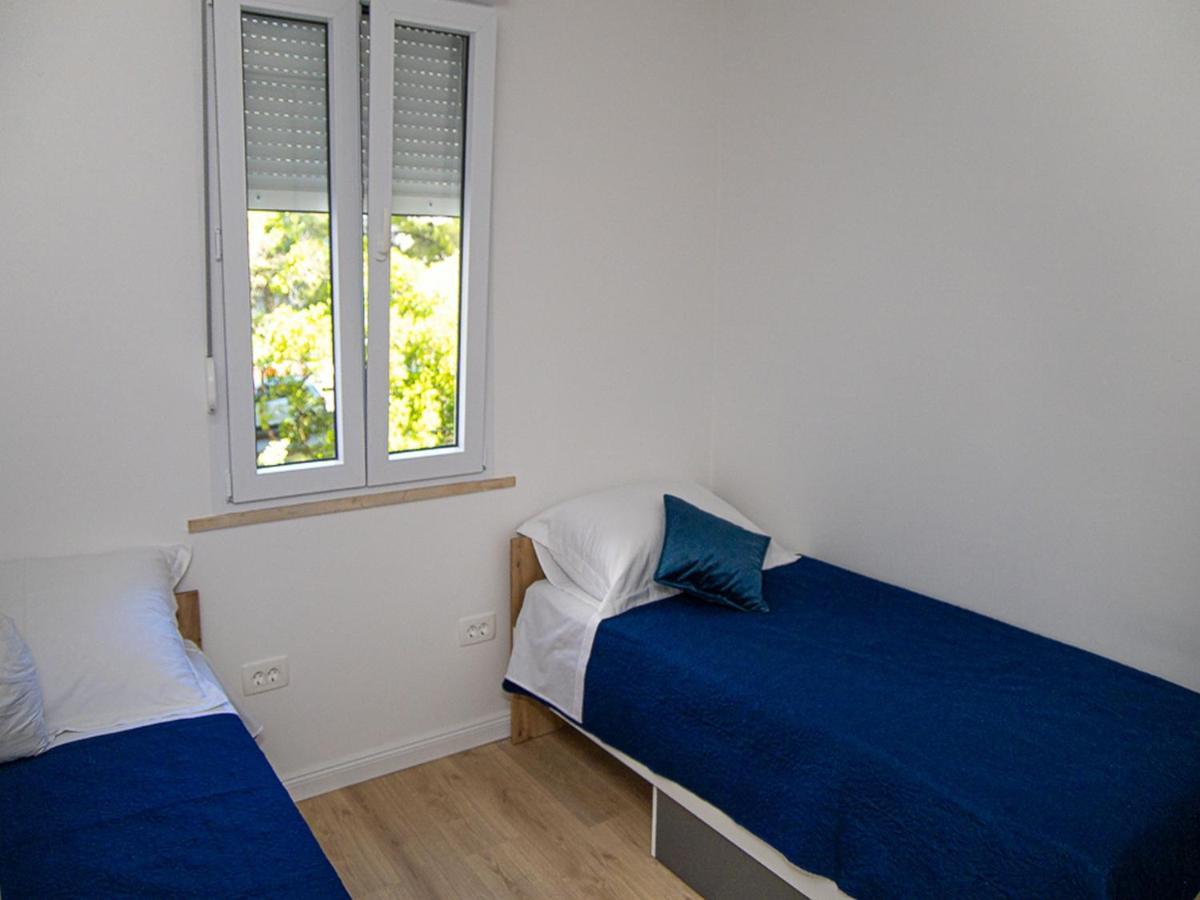 Apartment Matea Mokosica Bagian luar foto